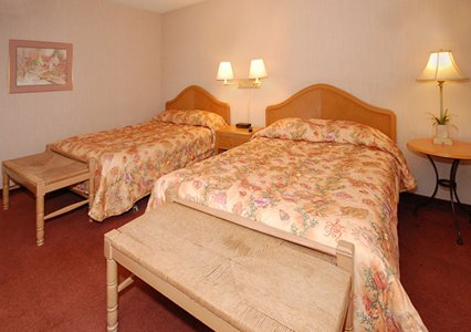 Clarion Hotel & Conference Center 03.[1]